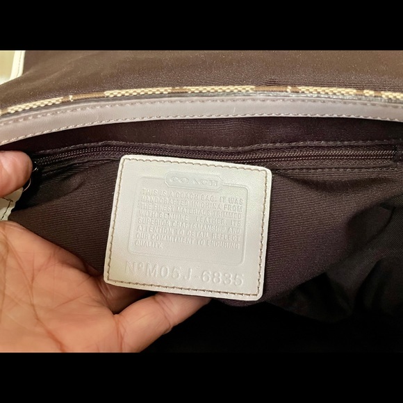 COACH Crossbody🌸 - Picture 12 of 16